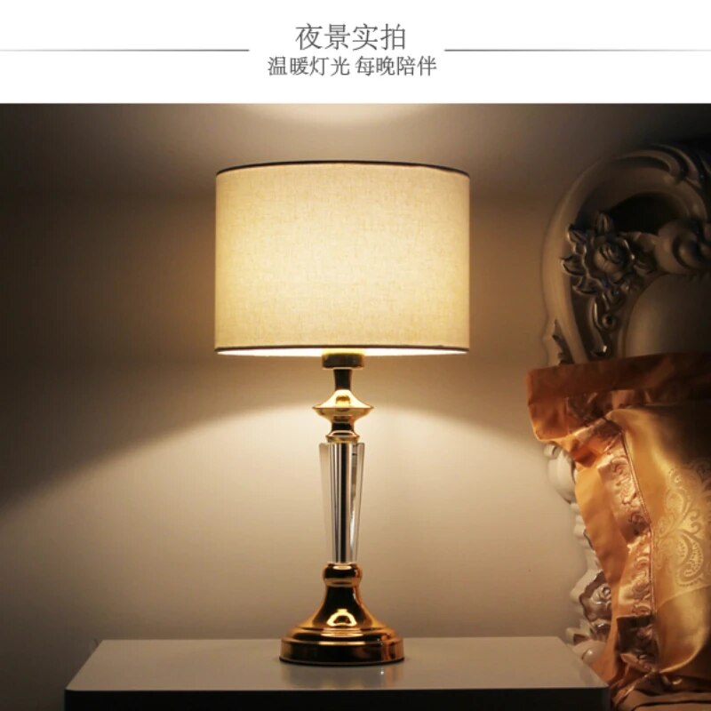 uxurious table lamp