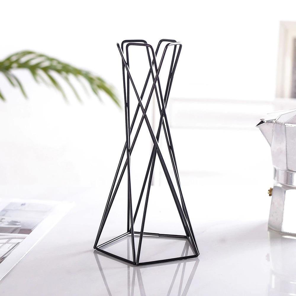 Twisted Geometric Metal Air Plant Stand